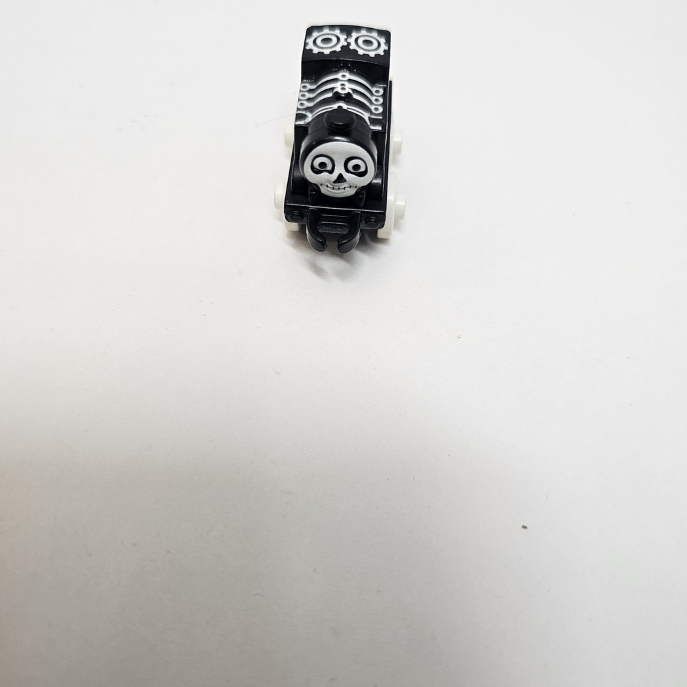 2014 Thomas & Friends Mini Train Tank Engine - Thomas Spooky Skeleton J2OD - Picture 5 of 8